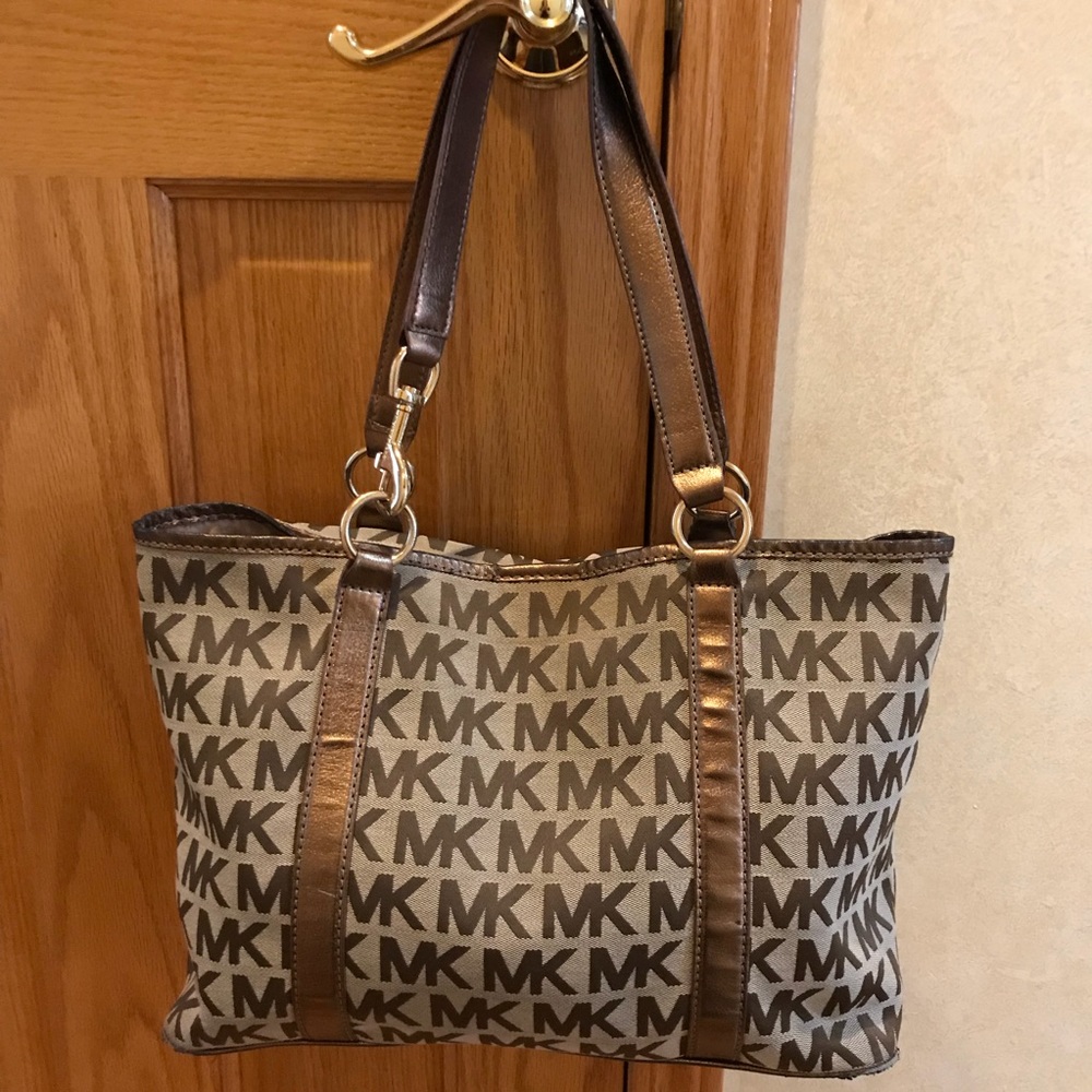Michael Kors Tote